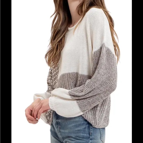 Blue Colorblock Sweater - Picture 11 of 11